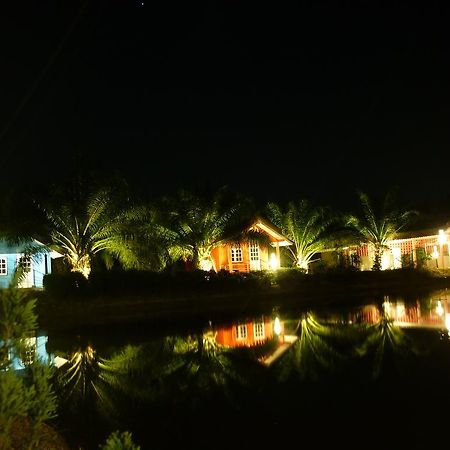 มณีมุจลินท์ รีสอร์ต ฟาร์ม สเตย์ Villa สามร้อยยอด ภายนอก รูปภาพ